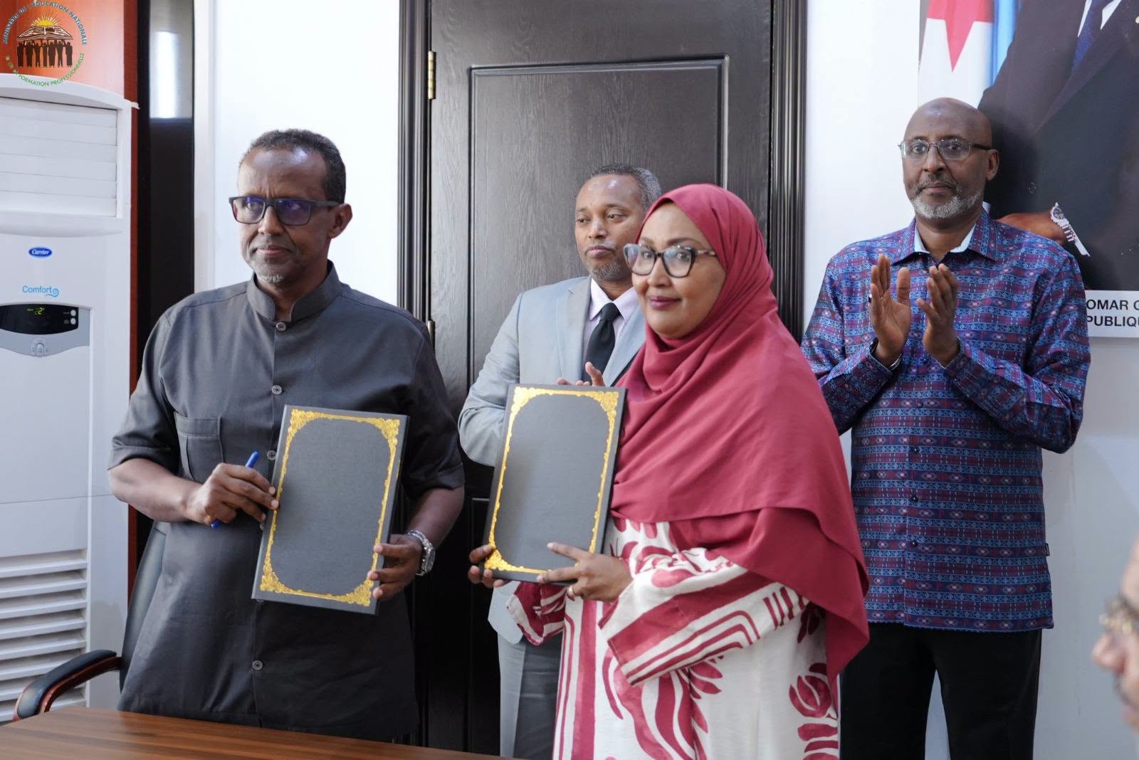 Signature de conventions de partenariat entre le CFEN Omar Guelleh Ahmed du MENFOP, l'INAP et L’ANEFIP du MTFPS Cabinet du MENFOP.